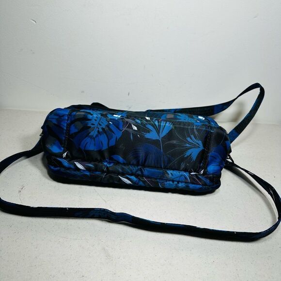 LUG TROLLEY FULL SIZE COSMETIC CASE BAG BOTANICAL BLACK - NEW - Picture 2 of 6